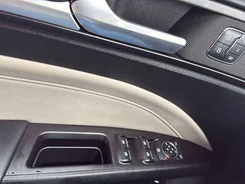 Used 2018 Ford Fusion Energi Titanium image 22