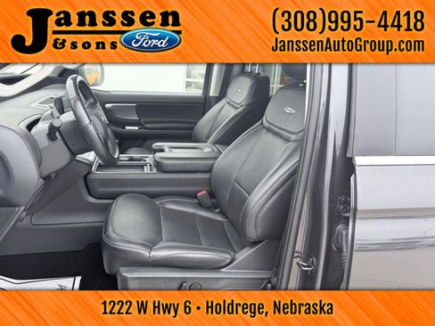 Used 2025 Ford Expedition Platinum AWD/4WD image 14