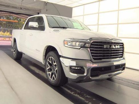 Used 2025 RAM 1500 Laramie AWD/4WD image 2