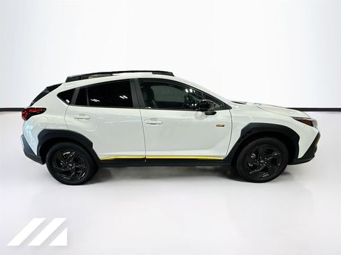 Used 2025 Subaru Crosstrek 2.5i Sport AWD/4WD image 4