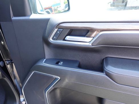 Used 2023 Chevrolet Silverado 1500 LT AWD/4WD image 33