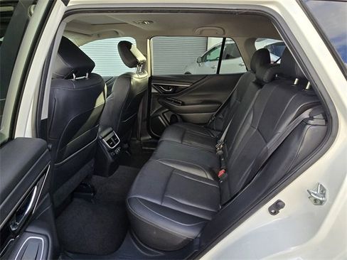 Used 2021 Subaru Outback Limited image 16