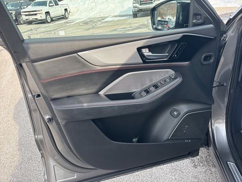 Used 2023 Acura MDX A-Spec image 10