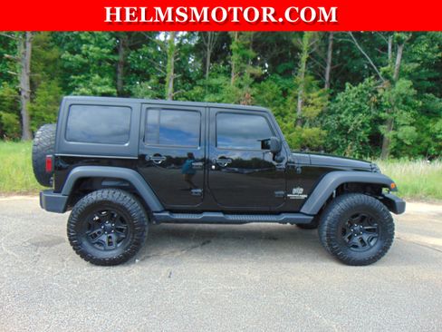 Used 2018 Jeep Wrangler Unlimited Sport S AWD/4WD image 11