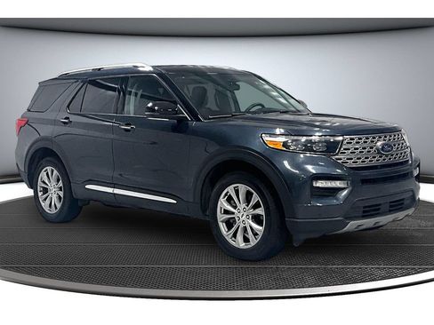 Used 2024 Ford Explorer Limited w/ Equipment Group 301A AWD/4WD image 13