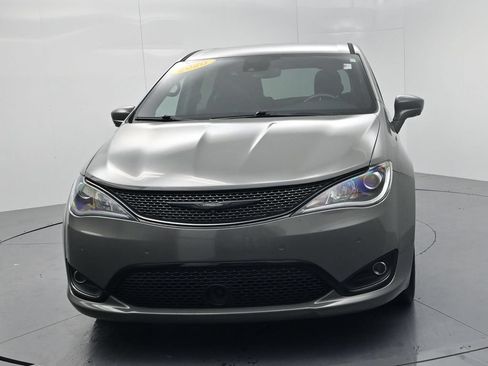 Used 2020 Chrysler Pacifica Touring w/ Advanced Safetytec Group FWD image 3