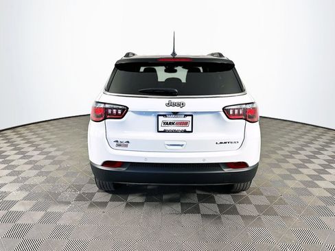 Certified 2024 Jeep Compass Limited image 9