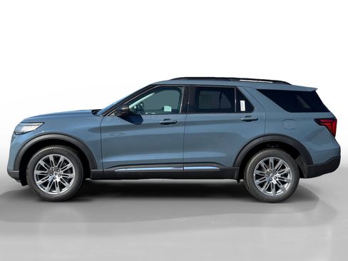 New 2025 Ford Explorer Active w/ Active Comfort Package image 2