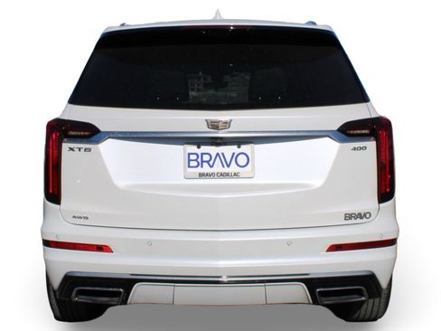 Used 2022 Cadillac XT6 Premium Luxury w/ Technology Package image 6