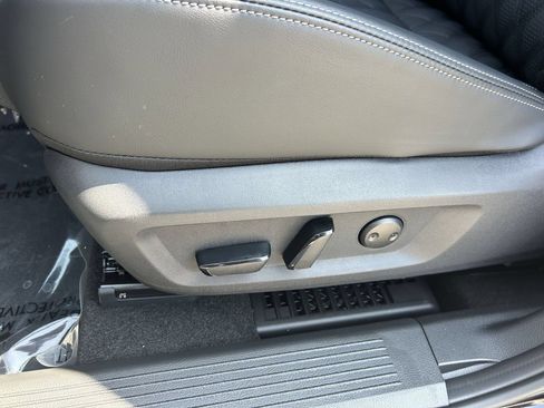 New 2026 Nissan Rogue Platinum AWD/4WD image 32