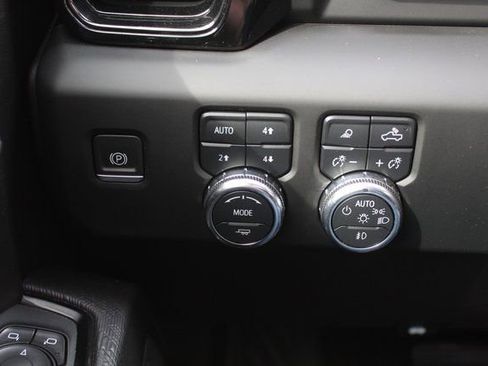 Used 2024 GMC Sierra 2500 AT4X w/ AT4X AEV Edition image 32