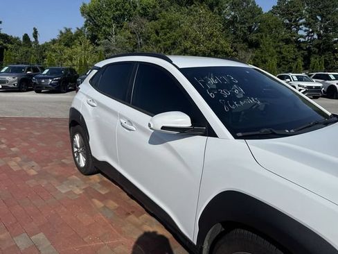 Used 2021 Hyundai Kona SEL w/ Cargo Package FWD image 18