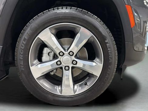 Used 2022 Jeep Grand Cherokee Limited AWD/4WD image 47