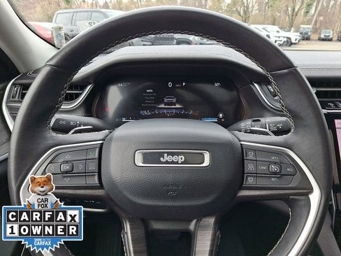 Used 2022 Jeep Grand Cherokee L Limited image 22