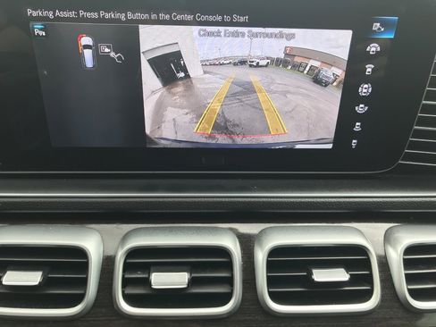 Used 2021 Mercedes-Benz GLS 450 4MATIC image 26