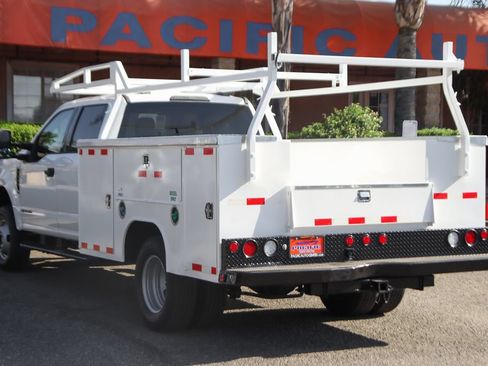 Used 2021 Ford F350 XLT AWD/4WD image 7