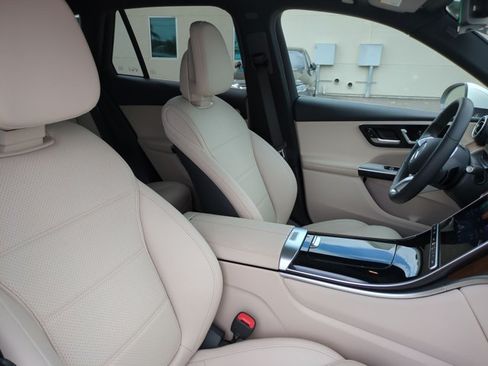 Certified 2026 Mercedes-Benz GLC 300 image 20