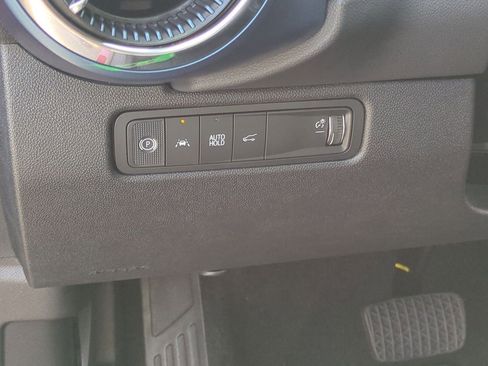 New 2026 Chevrolet Equinox EV LT image 18