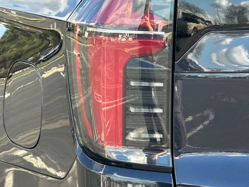 Certified 2025 Chevrolet Tahoe Z71 image 49