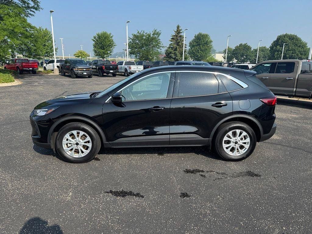 Certified 2023 Ford Escape Active w/ Tech Pack #2 AWD/4WD image 4