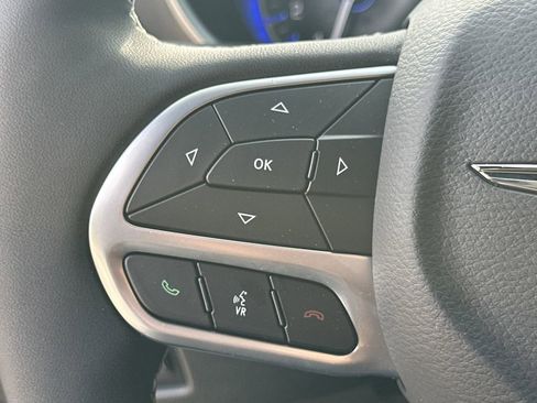 New 2026 Chrysler Pacifica Select FWD image 23