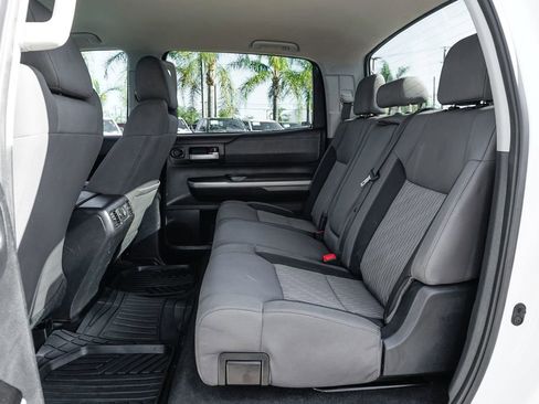 Used 2017 Toyota Tundra SR5 w/ SR5 Upgrade Package RWD image 31