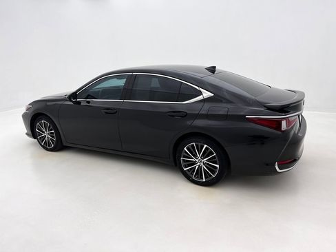 Certified 2023 Lexus ES 300h w/ Premium Package image 14