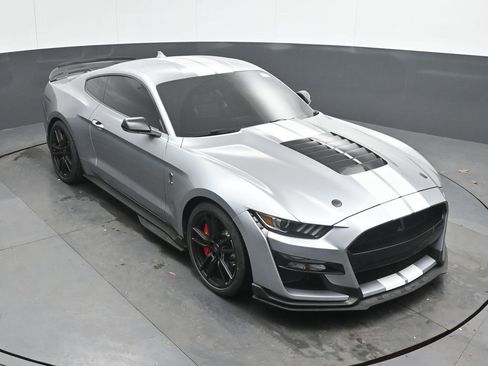 Used 2022 Ford Mustang Shelby GT500 w/ Technology Package image 38