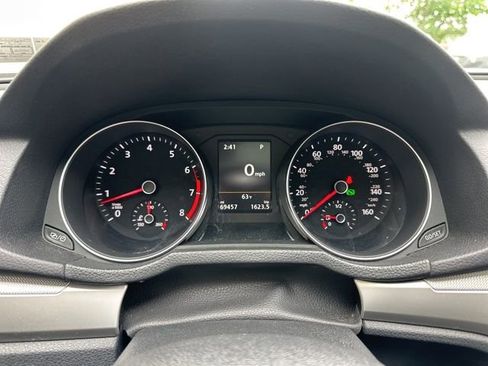 Used 2019 Volkswagen Passat 2.0T Wolfsburg w/ Wheels & Sunroof Package FWD image 30
