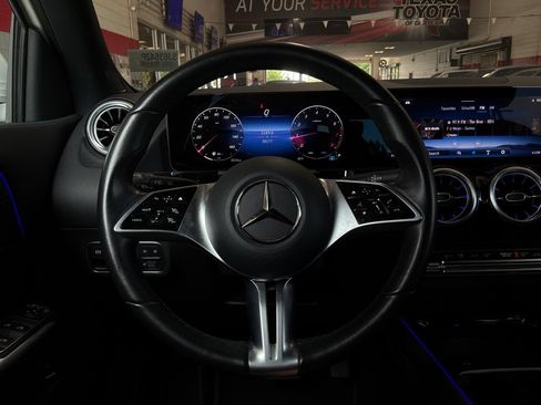 Used 2025 Mercedes-Benz GLA 250 image 39