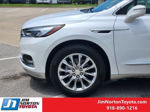 Used 2020 Buick Enclave Premium w/ Surround and Sites Package FWD image 10