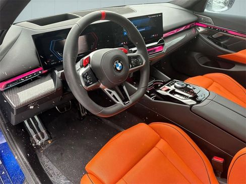 Used 2025 BMW M5 Touring w/ M Driver's Package image 4