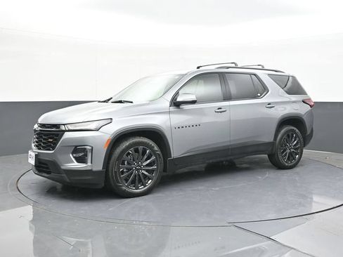 Used 2023 Chevrolet Traverse RS w/ LPO, Floor Liner Package AWD/4WD image 7