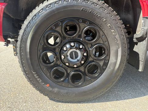 Used 2024 Ford F350 Lariat w/ Lariat Ultimate Package AWD/4WD image 28