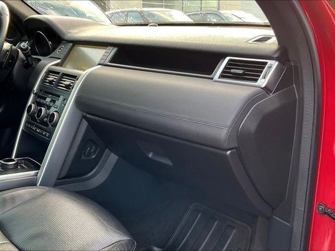 Used 2018 Land Rover Discovery Sport HSE AWD/4WD image 18