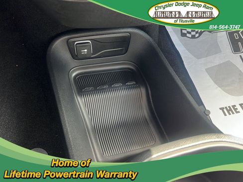 New 2026 Chrysler Pacifica Select image 31