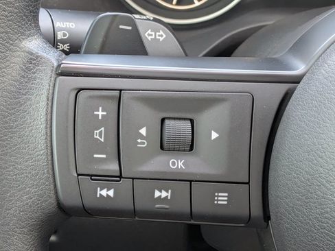 Certified 2024 Nissan Rogue S FWD image 23