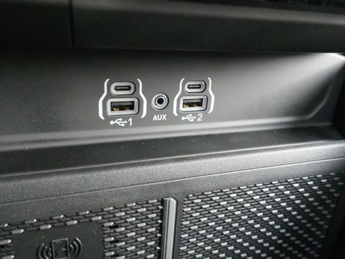 New 2026 RAM 1500 Laramie AWD/4WD image 24