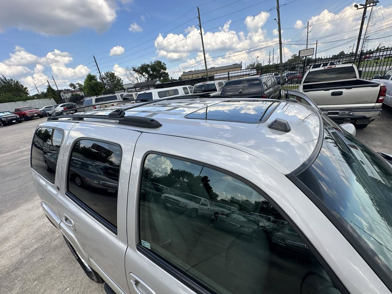 Used 2004 Chevrolet Tahoe LT w/ LT Preferred Equipment Group AWD/4WD image 76