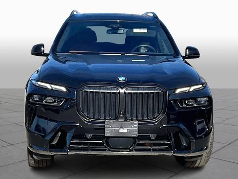 Used 2024 BMW X7 xDrive40i w/ Executive Package image 4