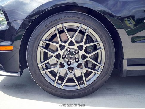 Used 2014 Ford Mustang Shelby GT500 w/ Equipment Group 821A RWD image 92