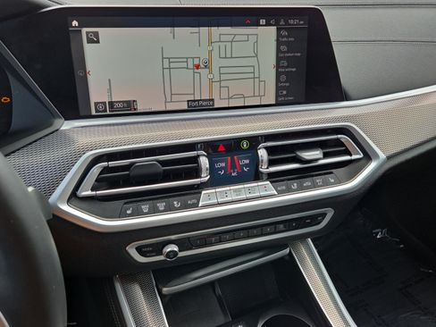 Used 2021 BMW X5 xDrive40i w/ M Sport Package AWD/4WD image 26