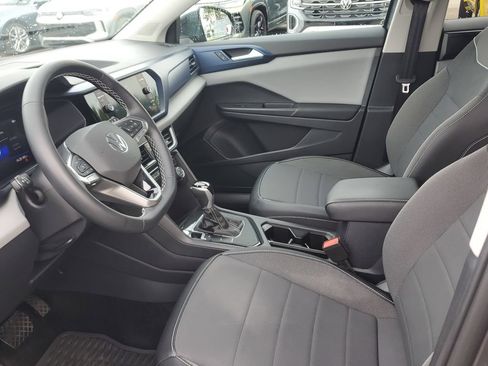 Certified 2023 Volkswagen Taos SE FWD image 23