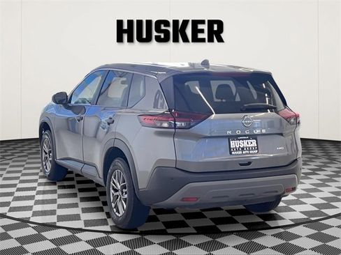 Used 2023 Nissan Rogue S image 7