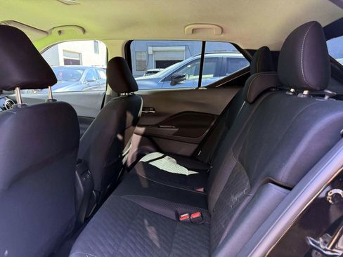 Used 2024 Nissan Kicks SV FWD image 11