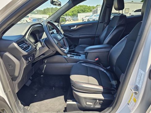 Used 2025 Ford Escape ST-Line FWD image 17