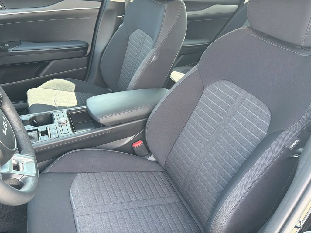 Used 2025 Kia K5 LXS FWD image 18
