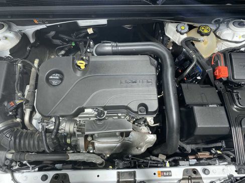 Used 2024 Chevrolet Malibu LT FWD image 9