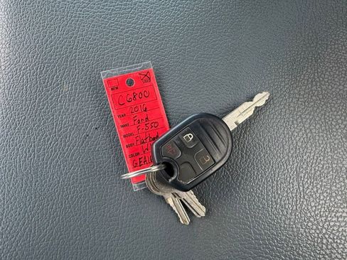 Used 2016 Ford F550 4x4 Regular Cab Super Duty image 10