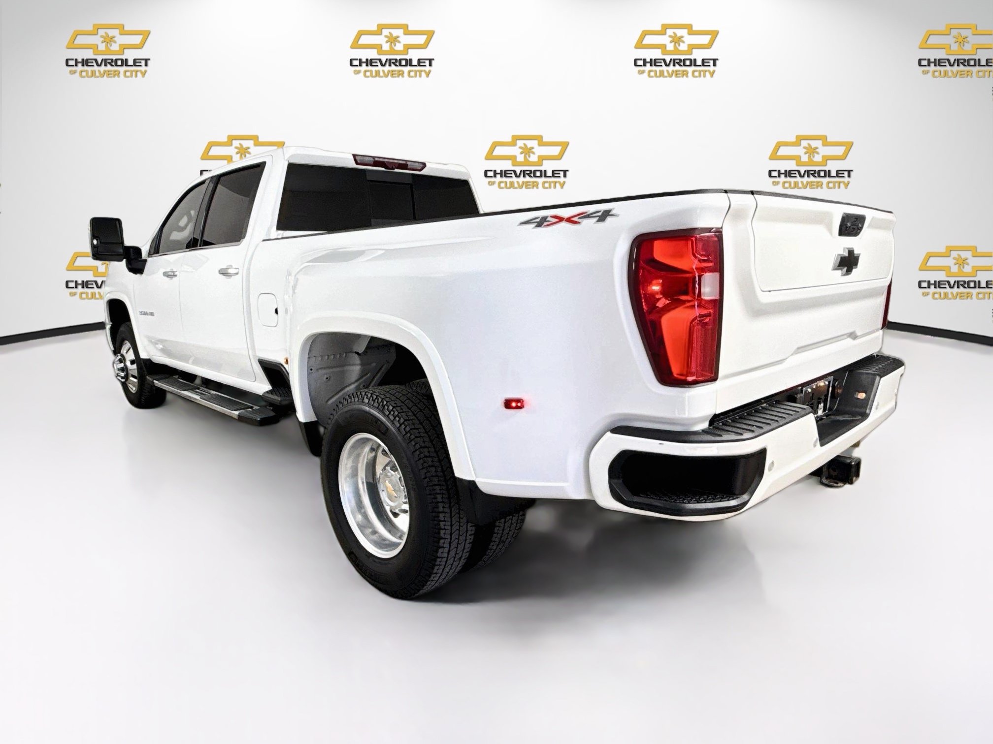Used 2024 Chevrolet Silverado 3500 LTZ w/ LTZ Plus Package AWD/4WD image 6